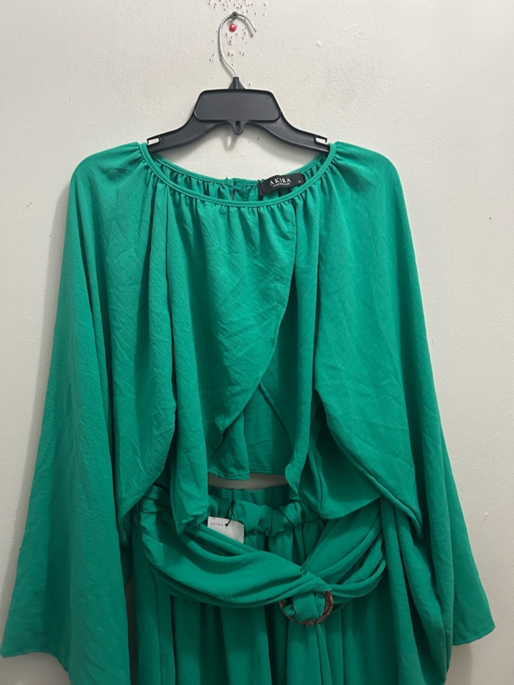 AKIRA 2 PCS Emerald Green High-Waist Wide-Leg Tie Front Pants with matching Top - Picture 4 of 6